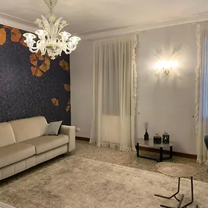 San Marco Charming Apartment