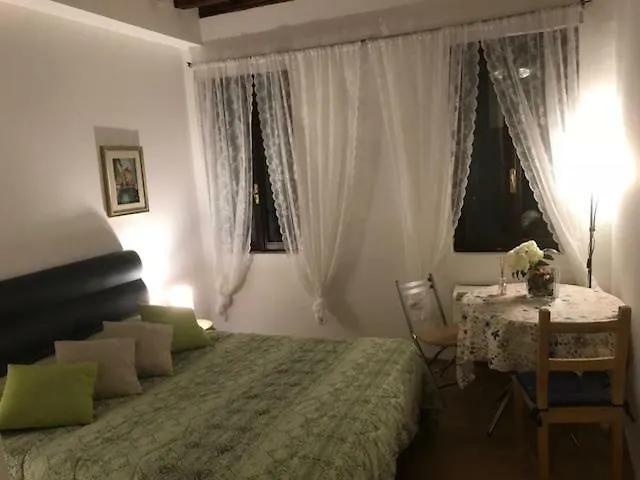 Guest house Carina House Hotel Venice Italy
